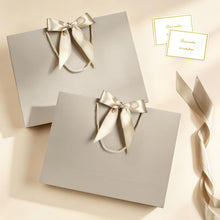 JMANNI Gift Bags with Handles, 13” Medium Gift Bag for Presents, 1 Pcs Bags with 2 Tissue Paper and 1 Cards for Graduation Baby Shower Wedding Fathers Day Mother's Day Birthday Party（champagne gold）