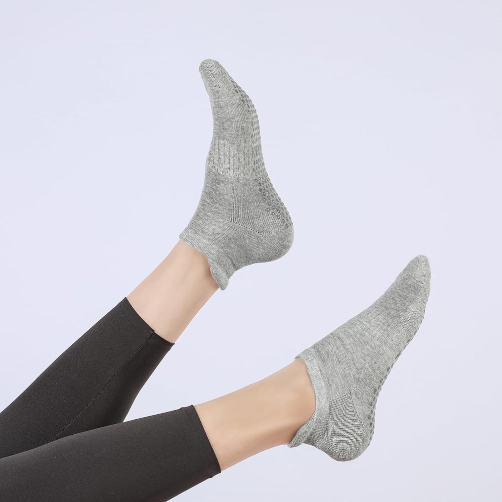 loudashuaiqi Grip Pilates Socks Non Slip Athletic Yoga Socks with Grips for Women Grippy socks for Hospital Workout Barre