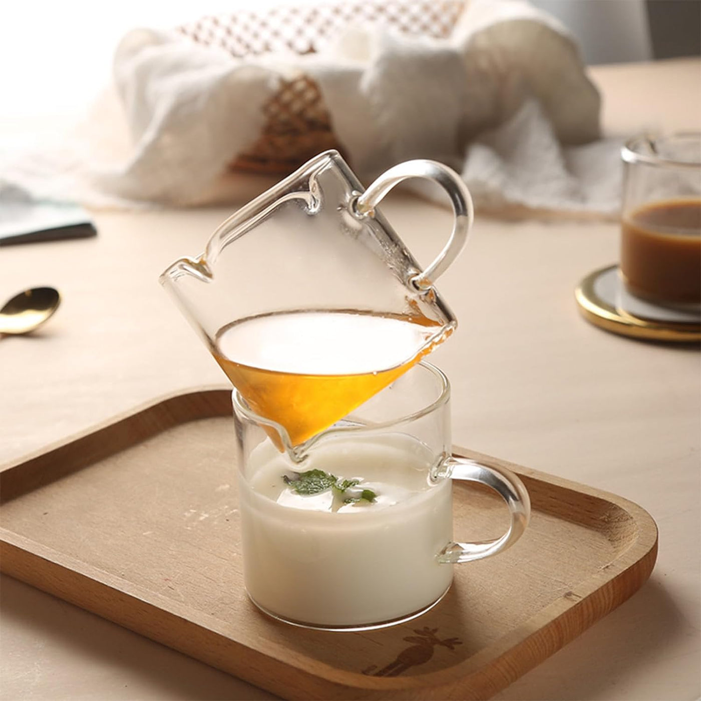 Qipecedm Espresso Cups Set of 2, 4 OZ Double Spouts Cups, Shot Glasses, Milk Cup with Handle, Clear Glass, Espresso Accessories for Machine, Small