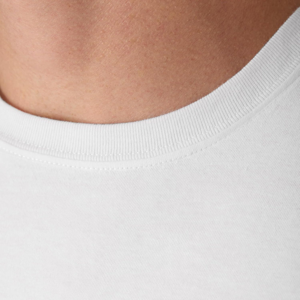 Hanes Men's Undershirt T-Shirts Pack, 5-Pack, Crewneck Or V-Neck T Shirts for Men, Wicking Stretch-Cotton Clothing