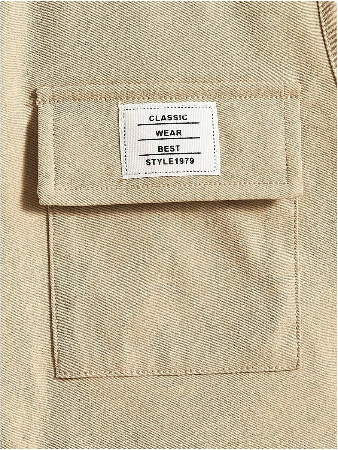 OYOANGLE Men's Sleeveless V Neck Zip Up Cargo Vest Letter Patched Flap Pocket Vest Coat Outerwear