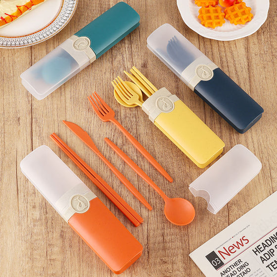 EcoWheat Straw Portable Cutlery Set - hover image