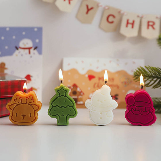 Christmas Scented Soy Candles in a Pack - hover image