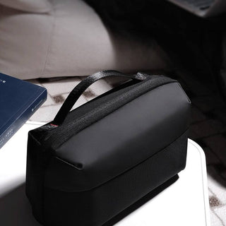 Structured Hard-Shell Gadget Organiser